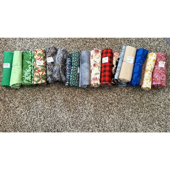 Cotton Fabric Scraps Over 7 Lbs Various Patterns De-stash. 1 Yard Cuts And Unde - Picture 5 of 7